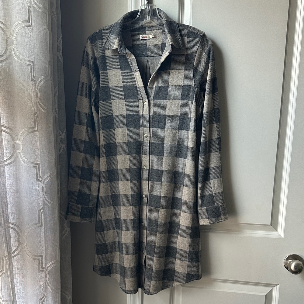 Faherty Black and Cream Checkered Shirt Dress